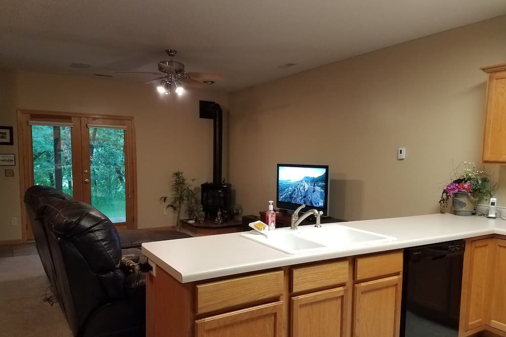 Photo of Bedroom in Oakdale