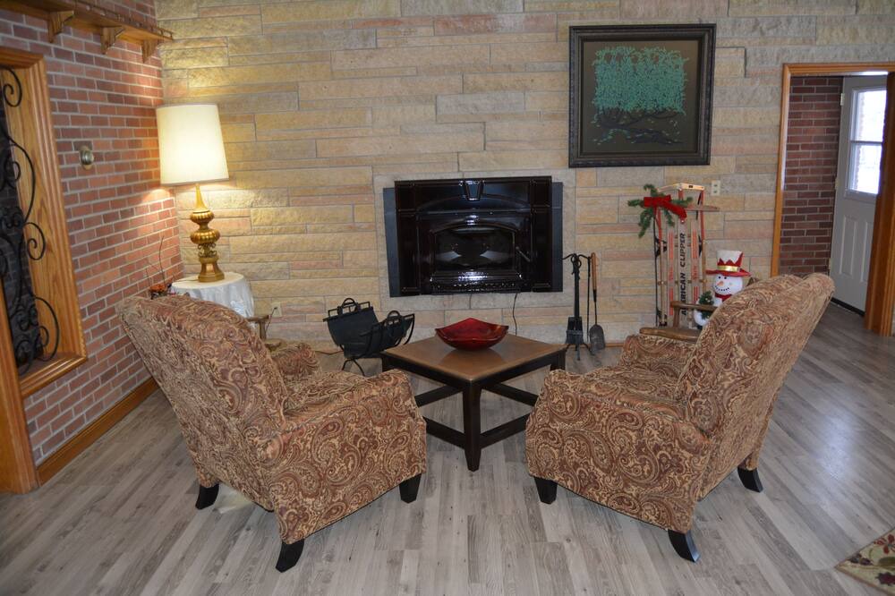 Photo of Livingroom in New Ulm