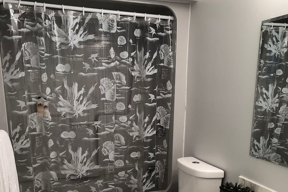 Photo of Bathroom in Kawartha Lakes