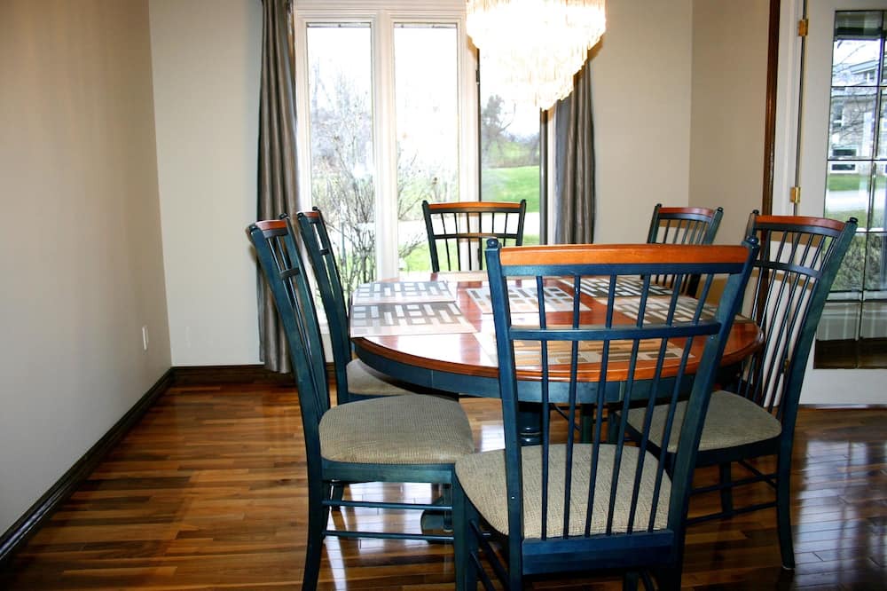 Photo of Bedroom in Kawartha Lakes