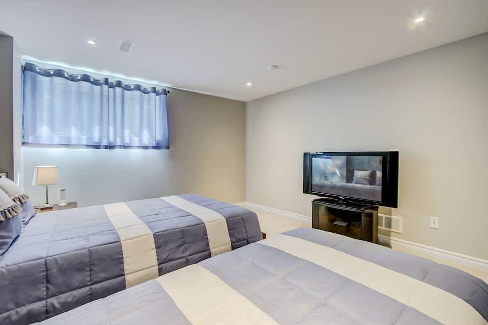 Photo of Bedroom in Ottawa Division
