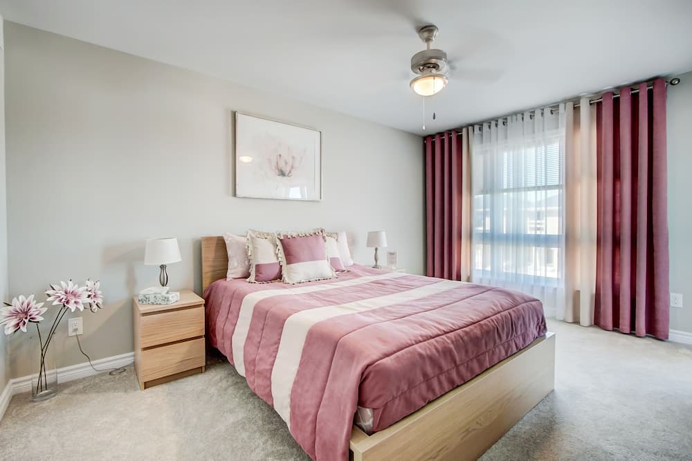 Photo of Bedroom in Ottawa Division