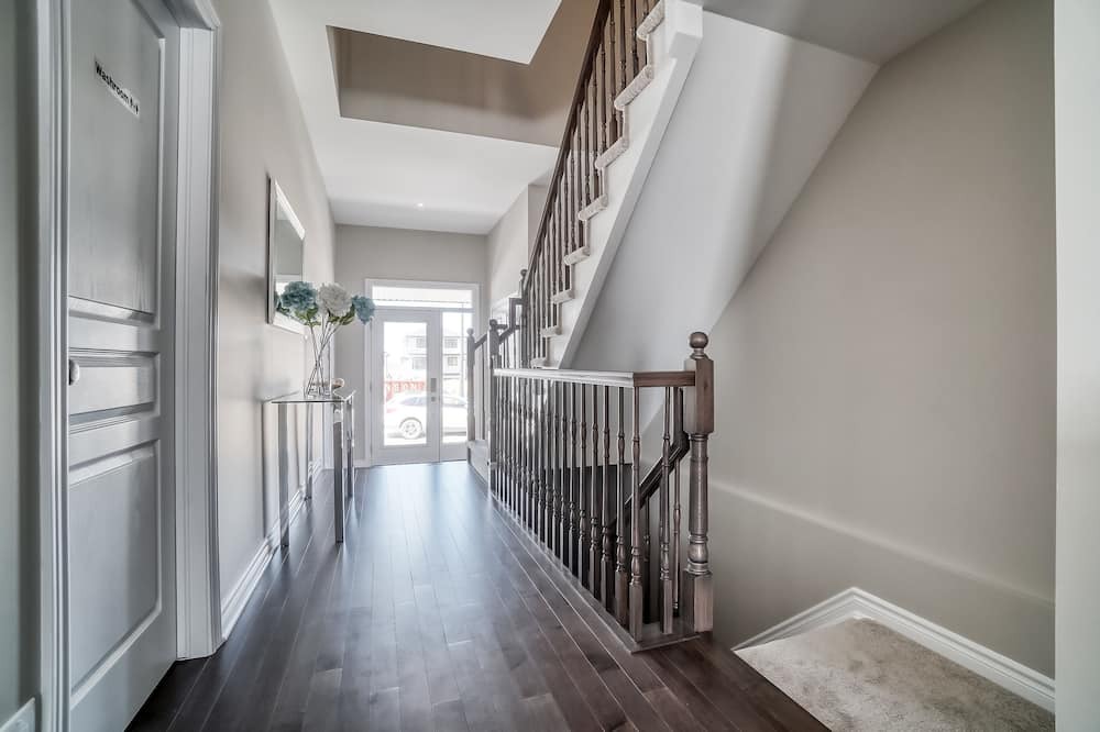 Photo of Livingroom in Ottawa Division
