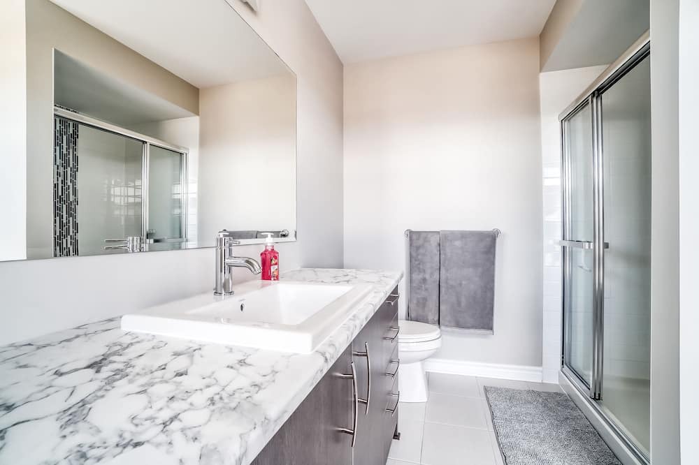 Photo of Bathroom in Ottawa Division