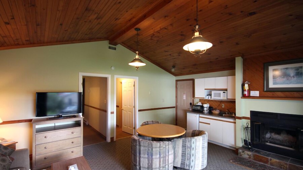 Photo of Bedroom in Lansdowne