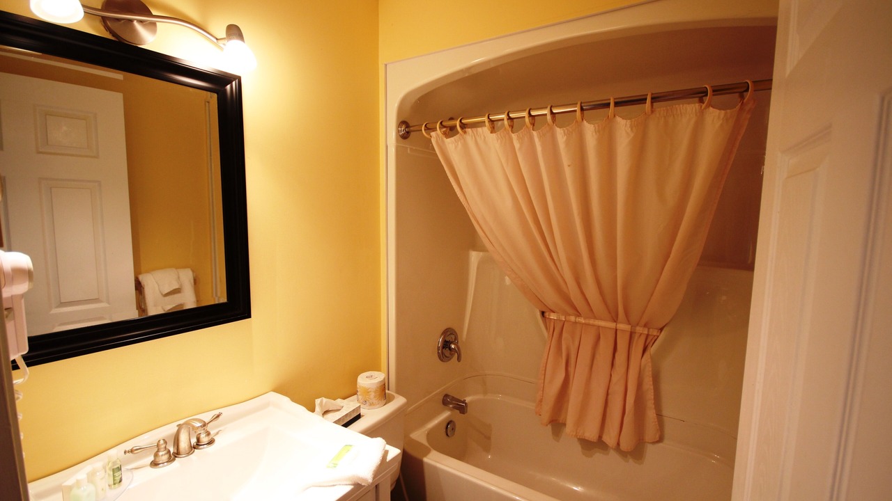 Photo of Bathroom in Lansdowne