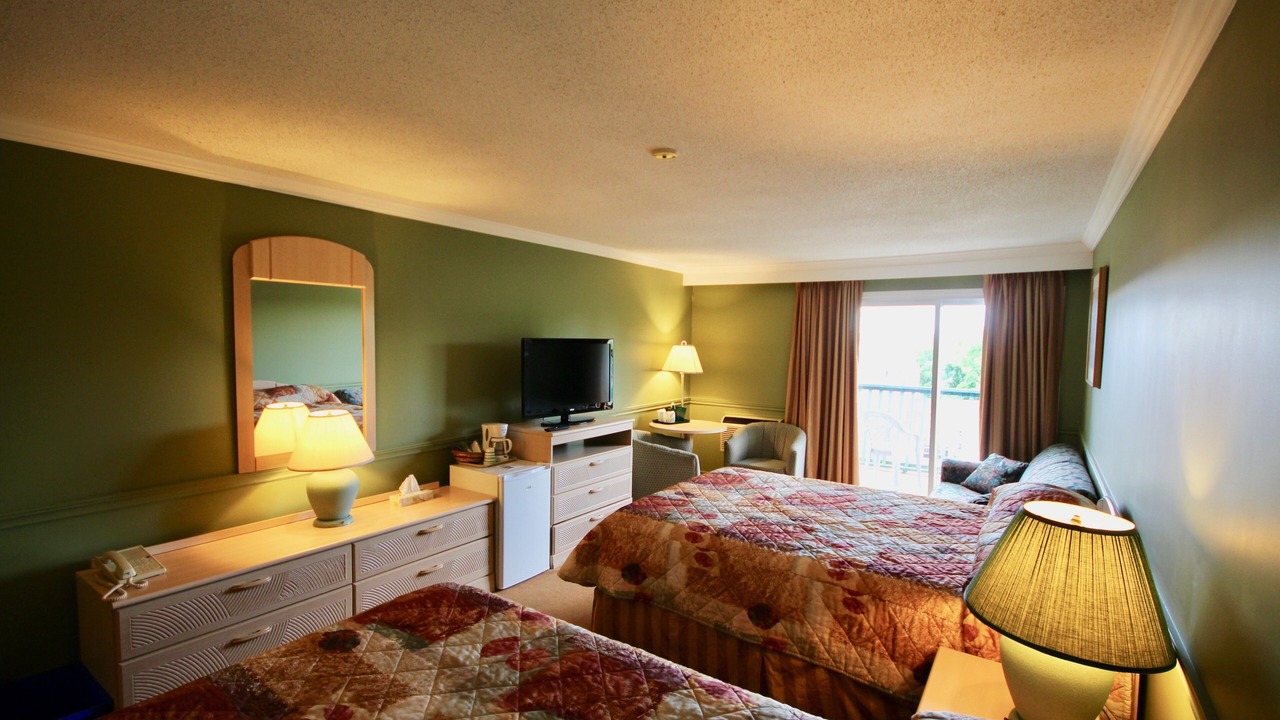 Photo of Bedroom in Lansdowne