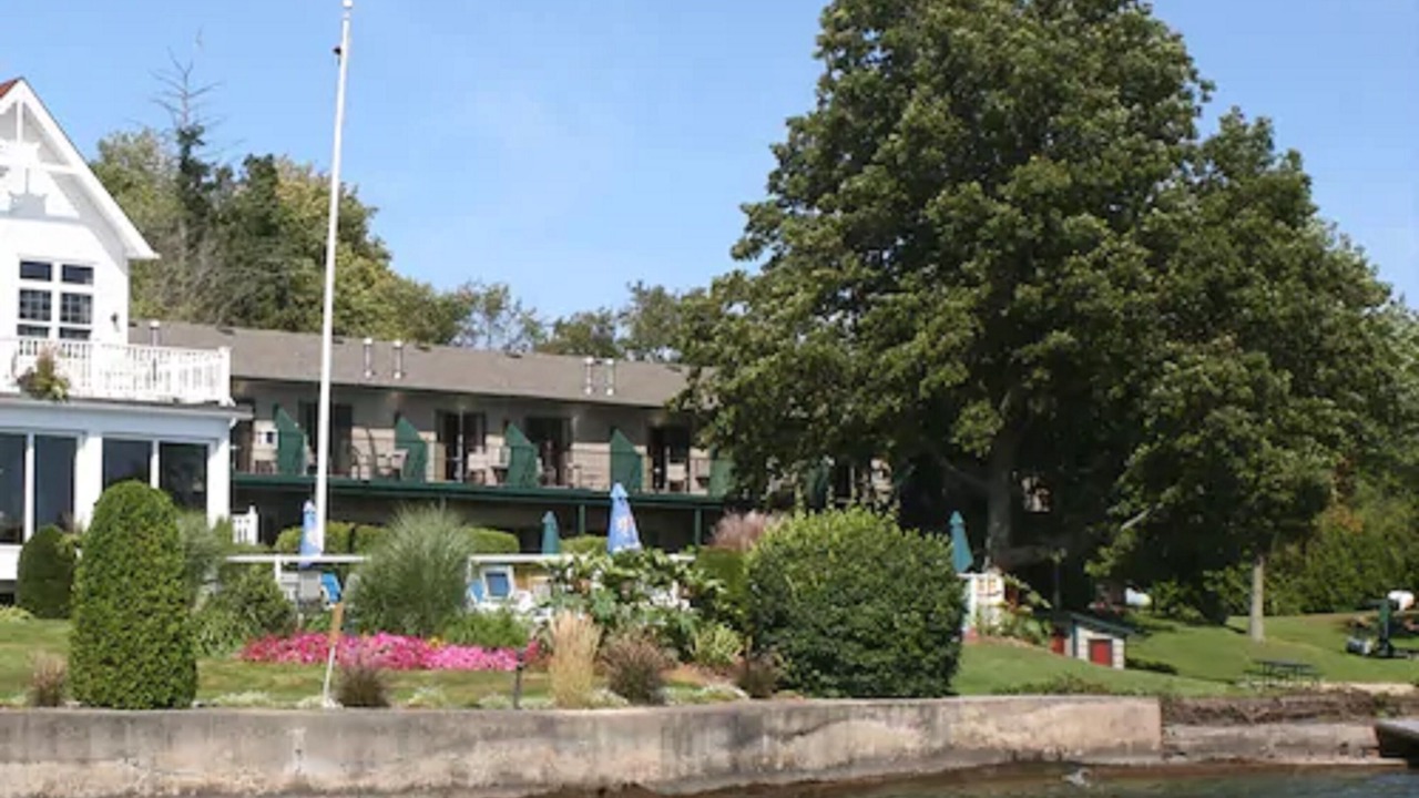 Photo of Outdoor in Lansdowne