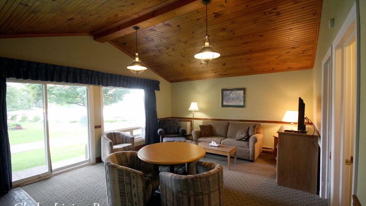 Photo of Bedroom in Lansdowne