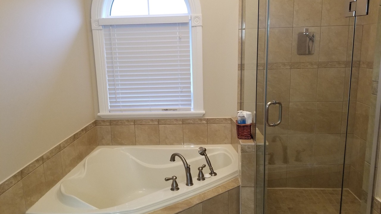 Photo of Bathroom in Lansdowne