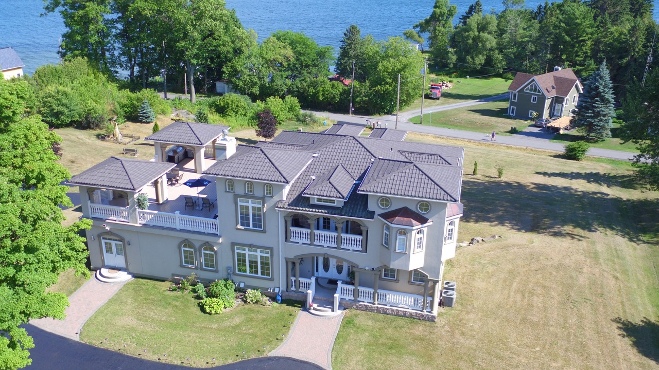 Photo of Outdoor in Lansdowne