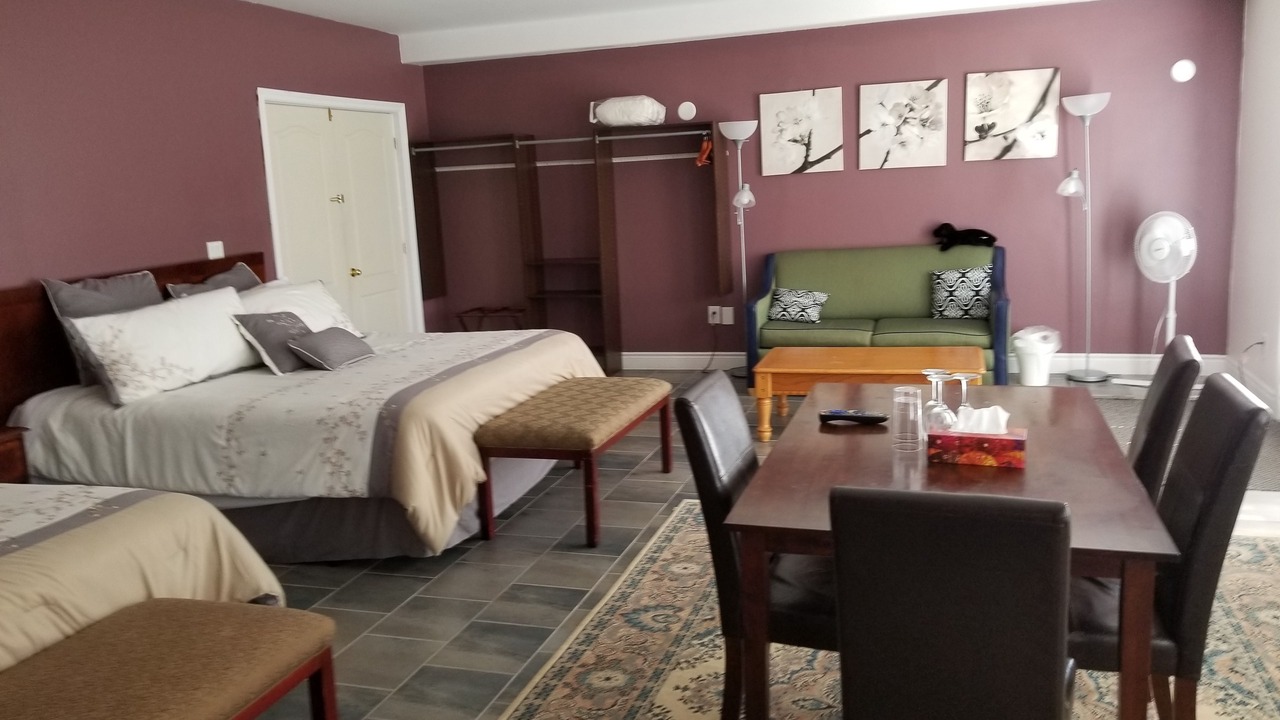 Photo of Bedroom in Lansdowne