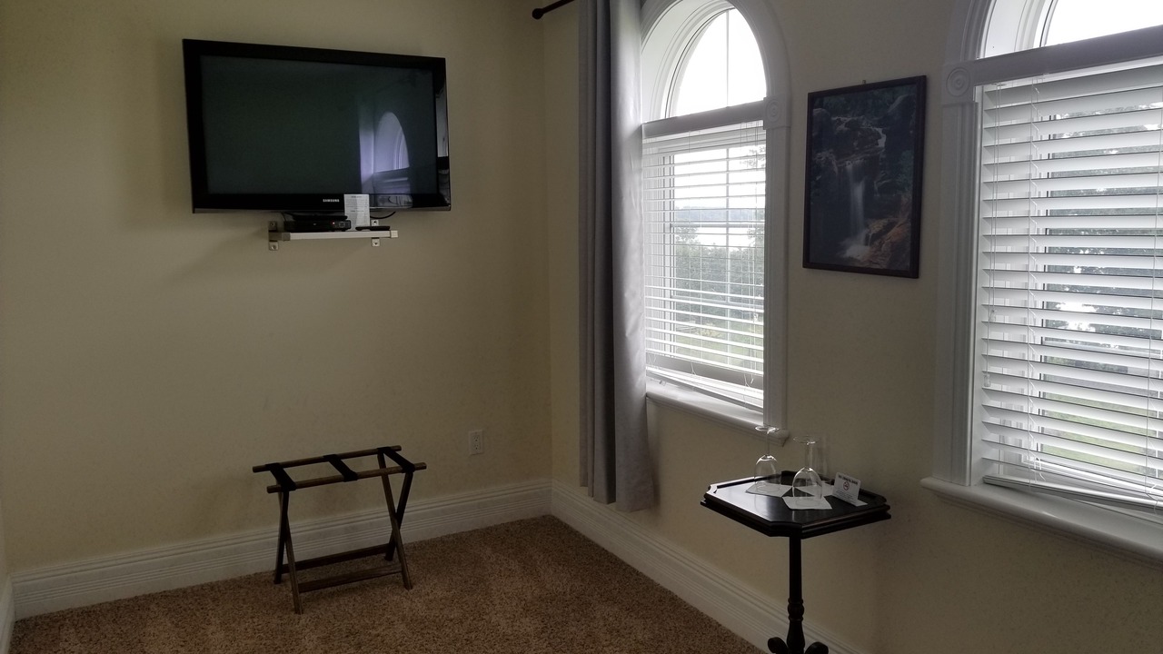 Photo of Bedroom in Lansdowne