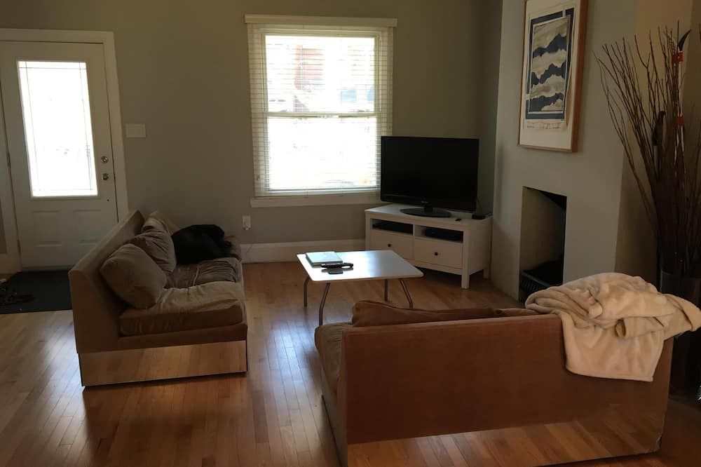 Photo of Livingroom in Riverside