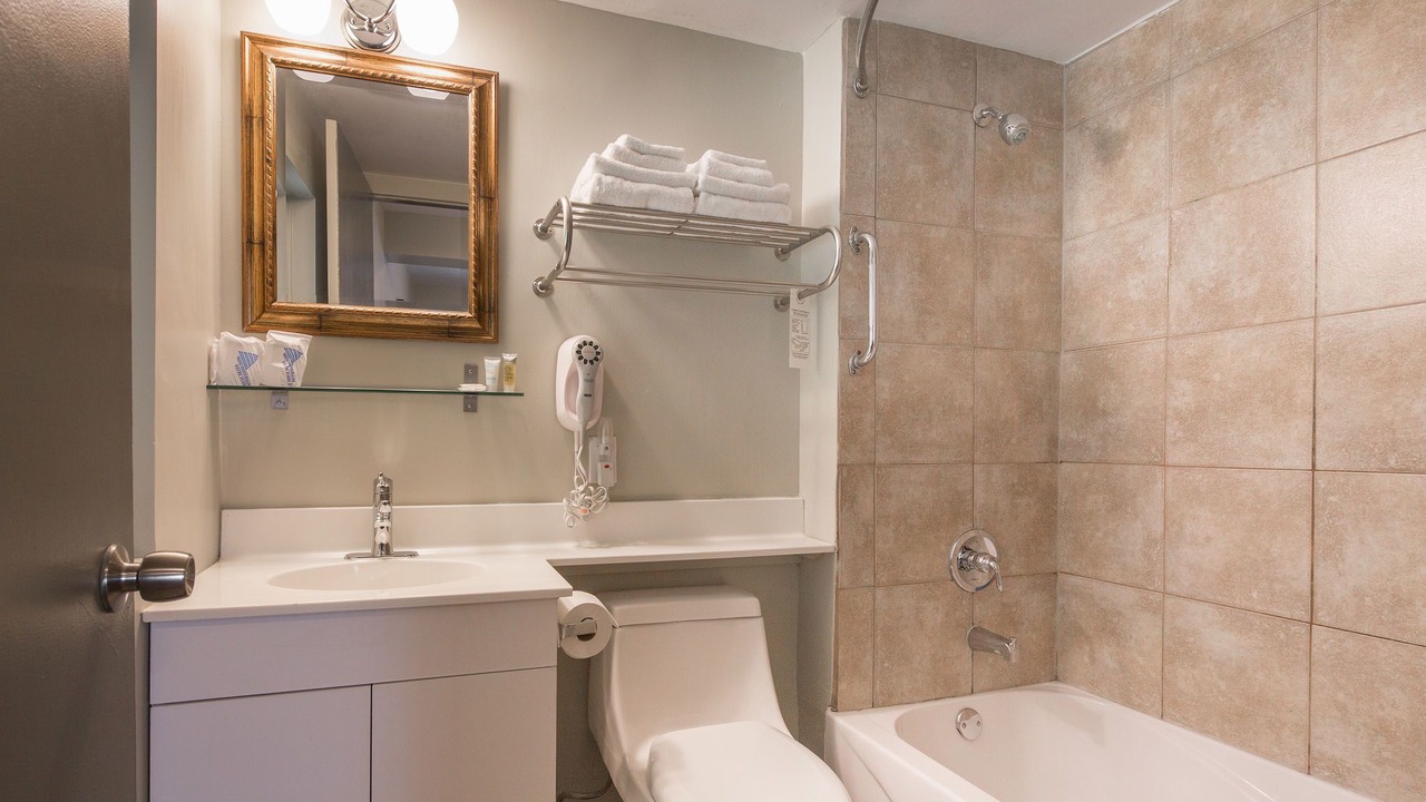 Photo of Bathroom in Lindsay