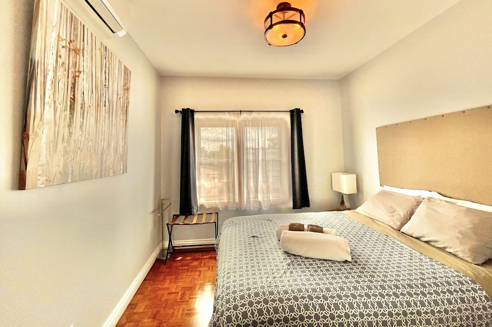Photo of Bedroom in Blake - Jones