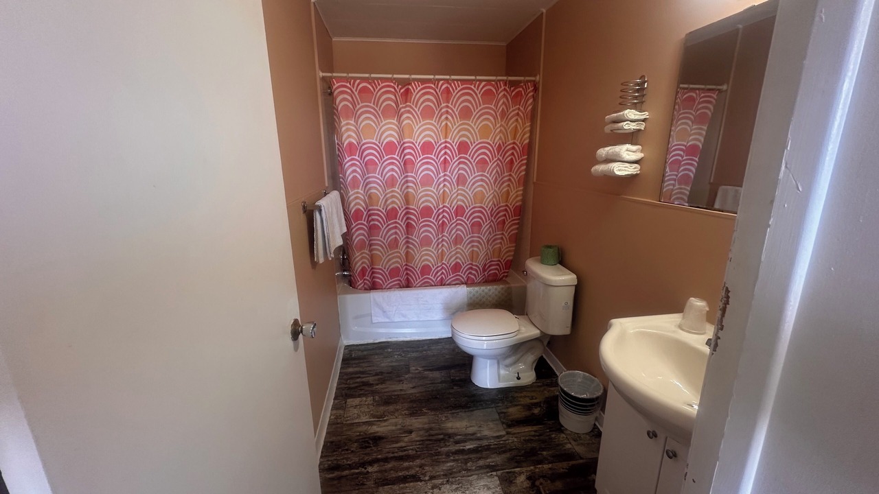 Photo of Bathroom in Chatham-Kent