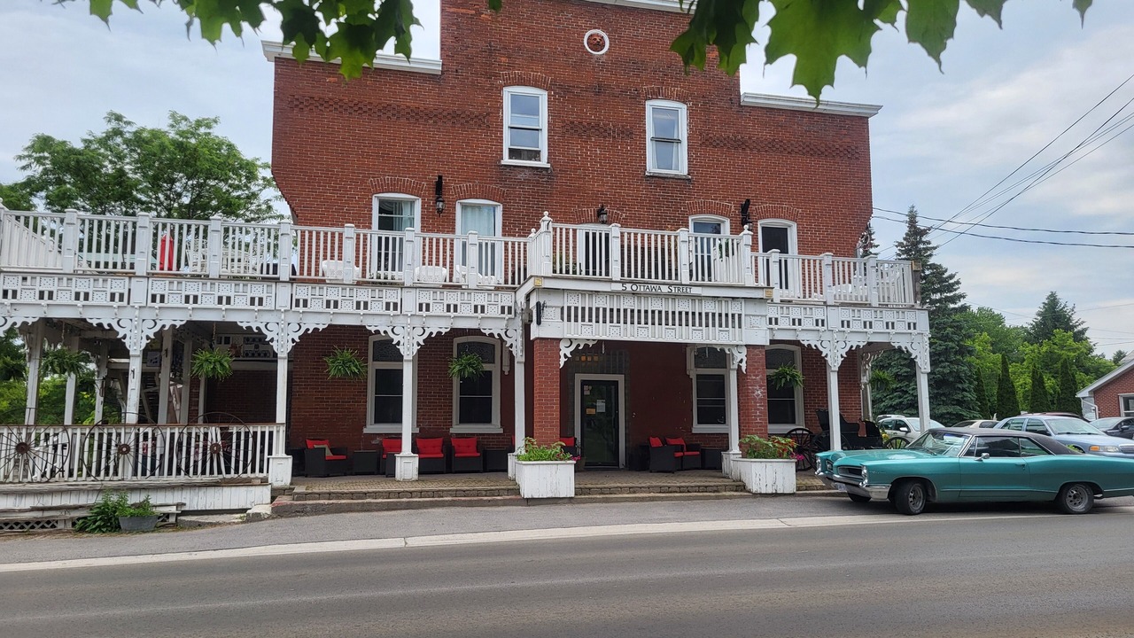 Photo of Outdoor in Tamworth