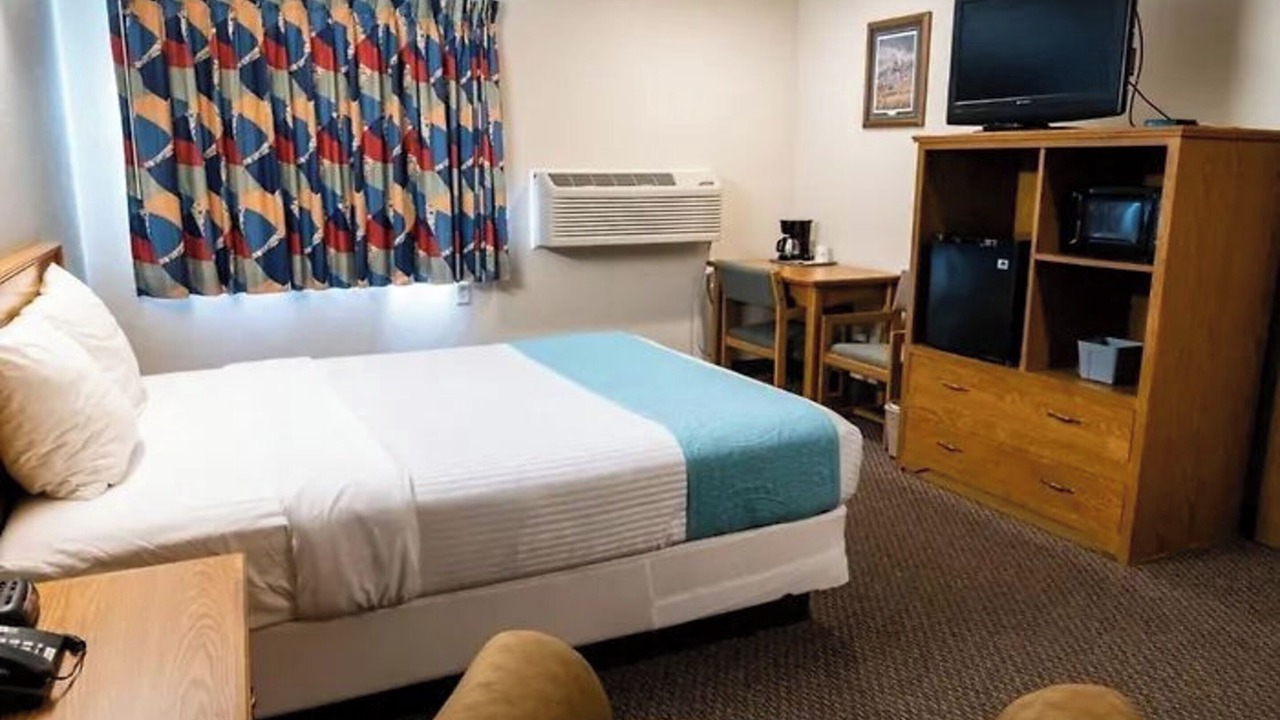 Photo of Bedroom in Le Center