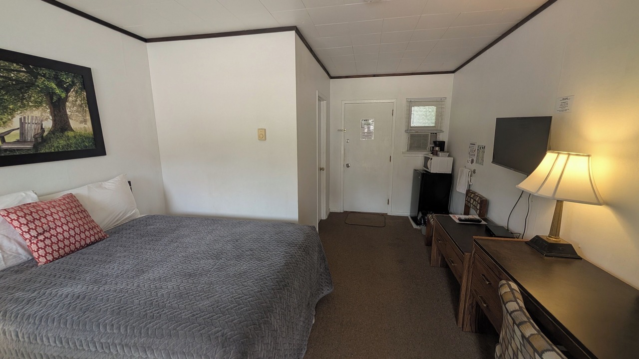 Photo of Bedroom in Barry's Bay