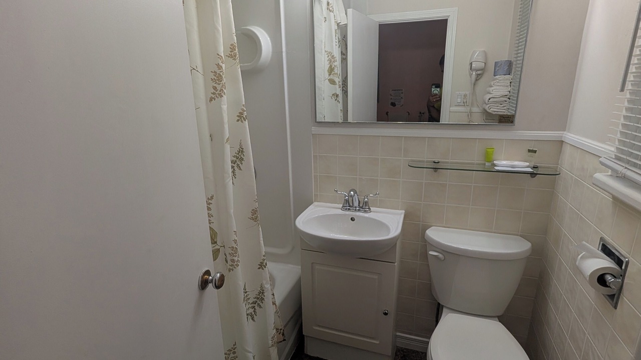 Photo of Bathroom in Barry's Bay
