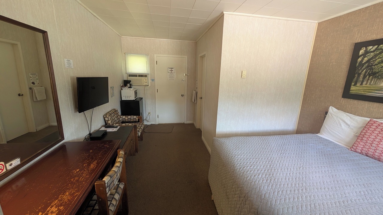 Photo of Bedroom in Barry's Bay