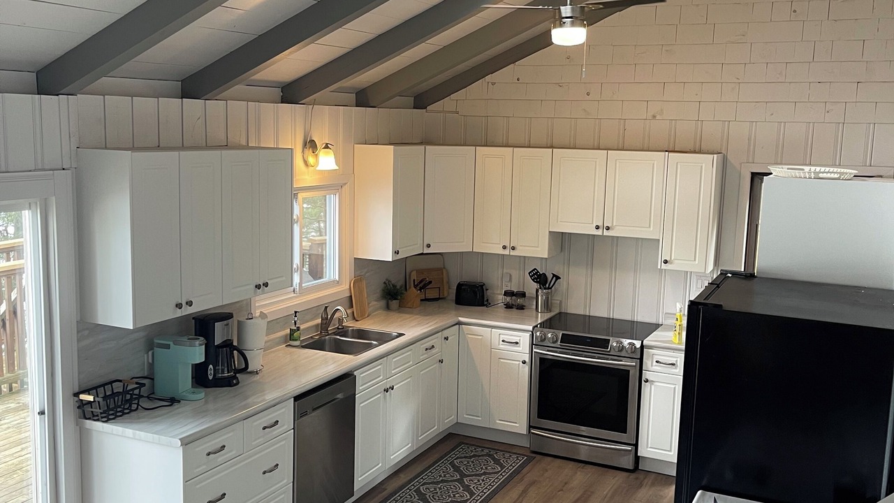 Photo of Kitchen in North Kawartha