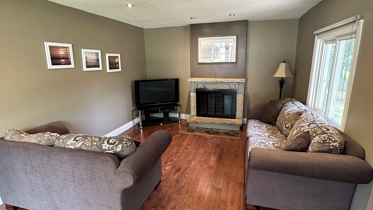 Photo of Livingroom in Ottawa Division
