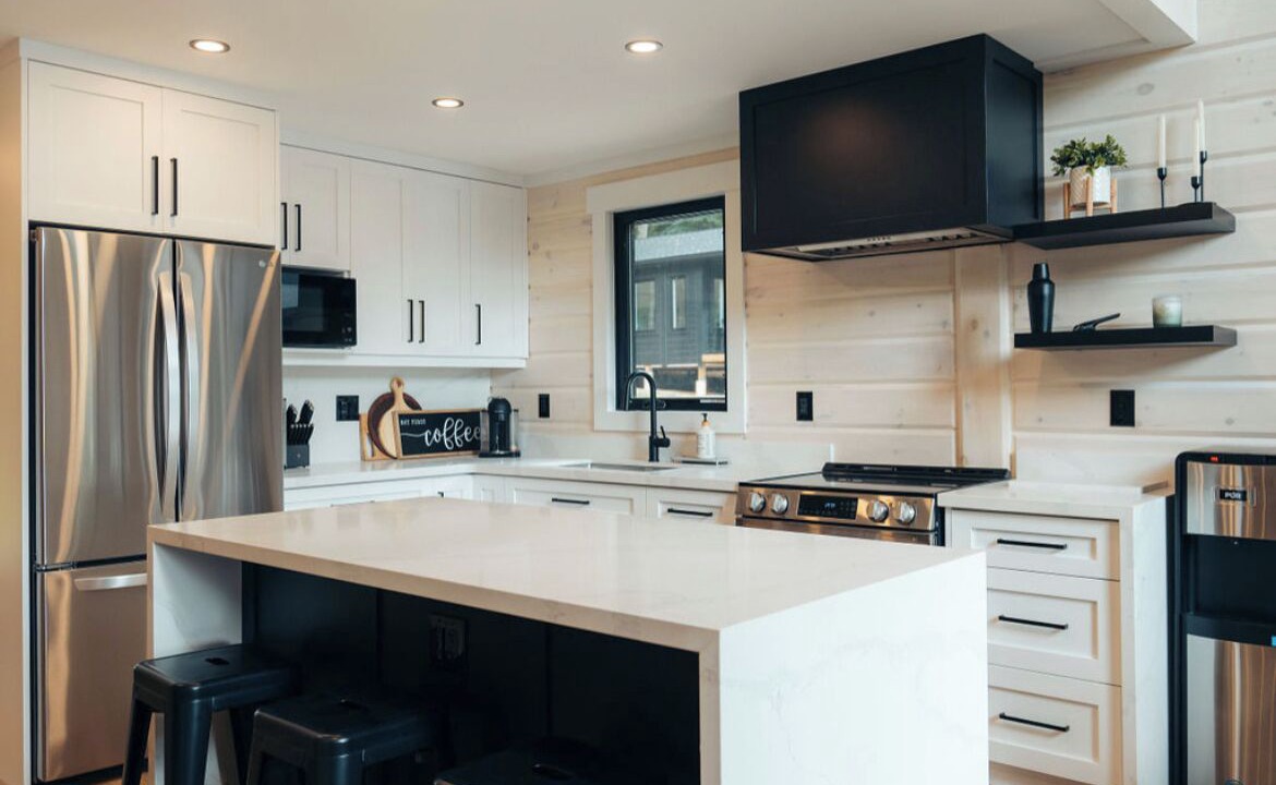 Photo of Kitchen in Dysart et al