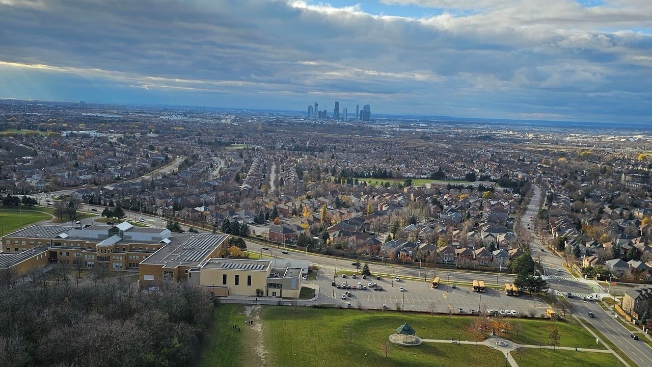 Photo of Outdoor in Thornhill
