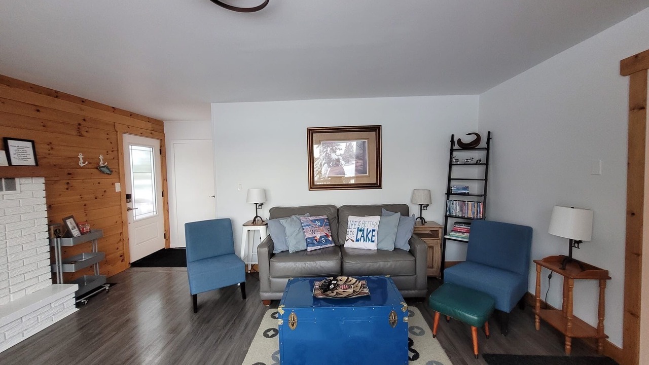 Photo of Livingroom in Perry