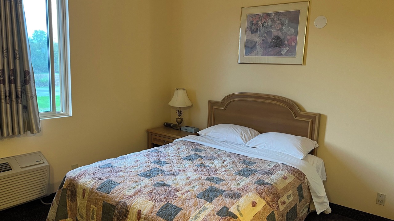 Photo of Bedroom in Windham Centre