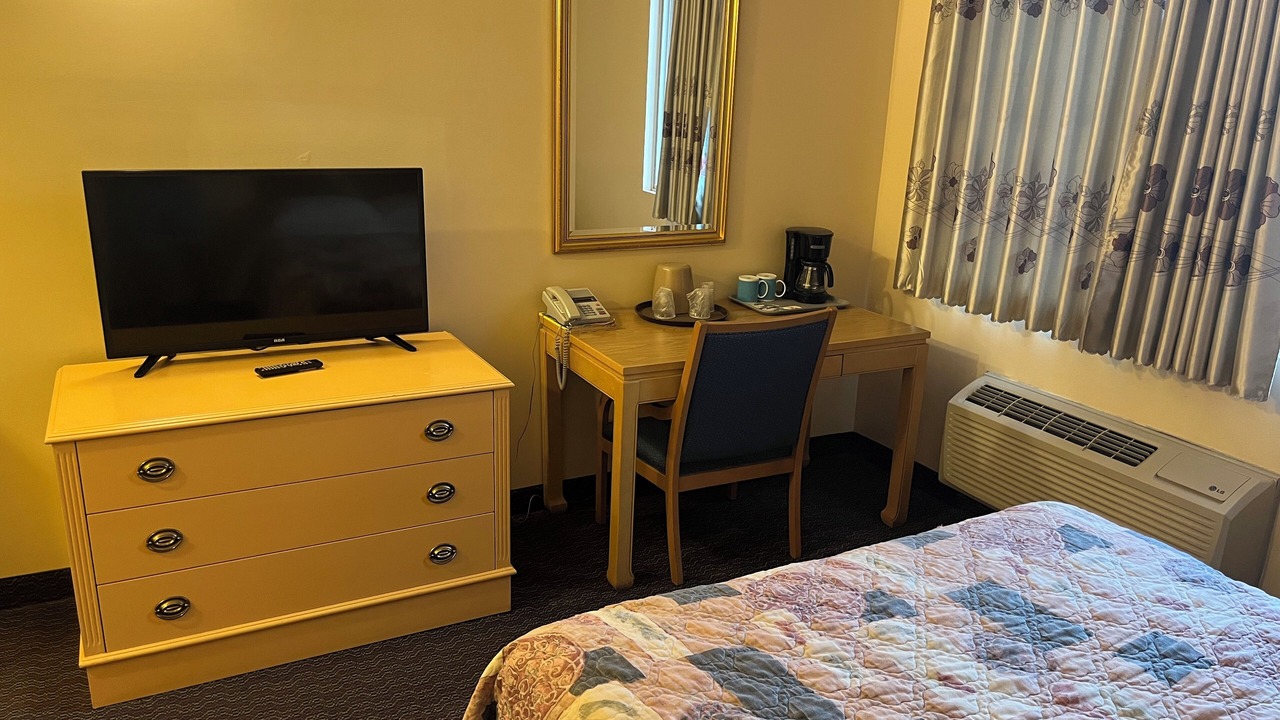 Photo of Bedroom in Windham Centre