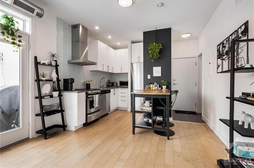 Photo of Kitchen in Ottawa Division