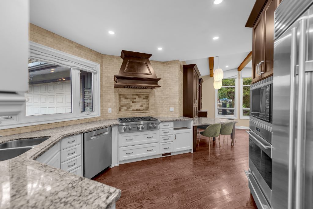 Photo of Kitchen in Clarkson-Lorne Park