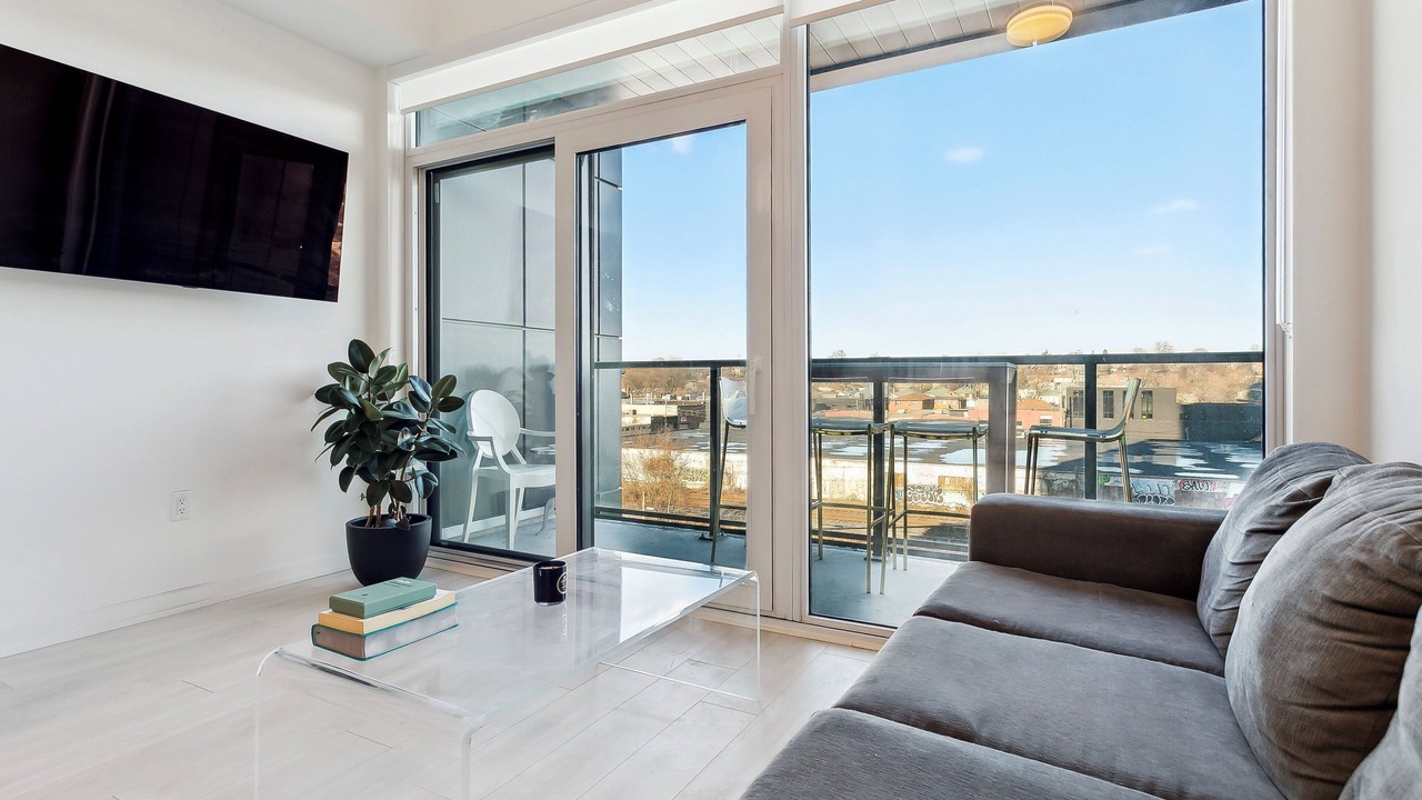 Photo of Livingroom in Wallace Emerson