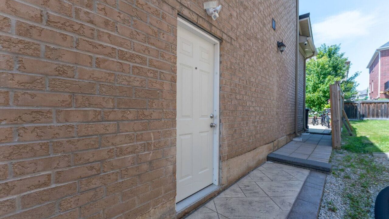 Photo of Outdoor in Brampton