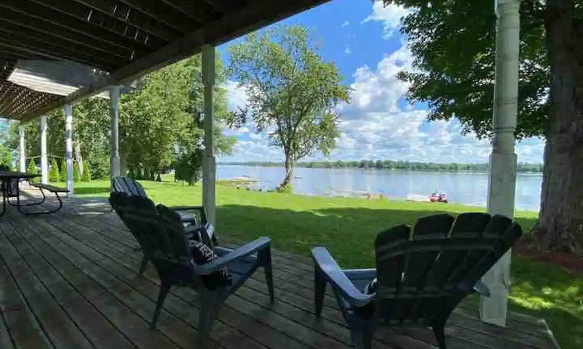 Photo of Patio Balcony in Port Stanton