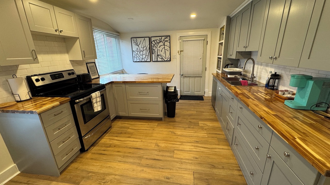 Photo of Kitchen in Inner Harbour
