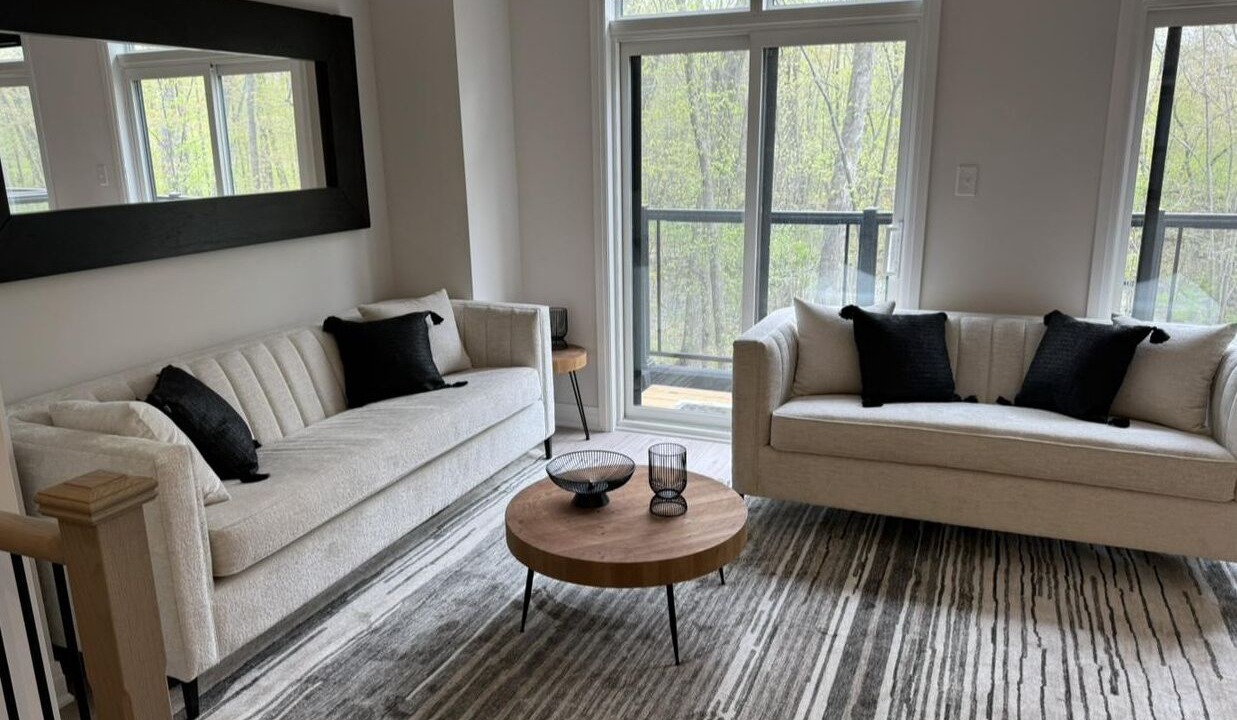 Photo of Livingroom in Georgian Bay