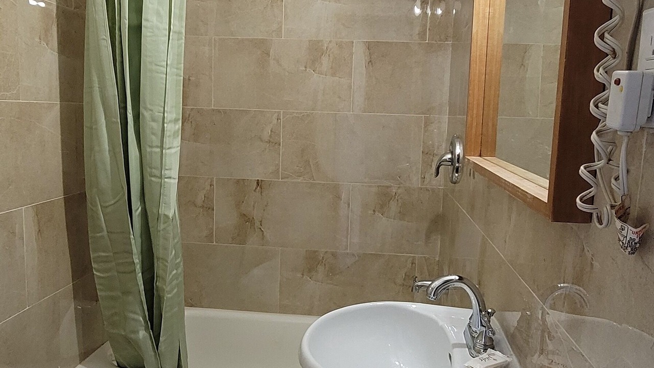 Photo of Bathroom in Niagara Falls