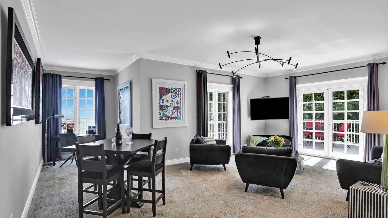 Photo of Livingroom in Old Town Historic District