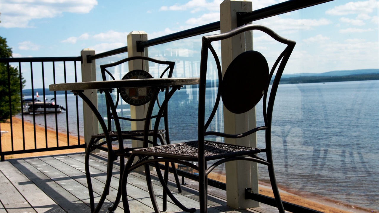 Photo of Patio Balcony in Golden Lake