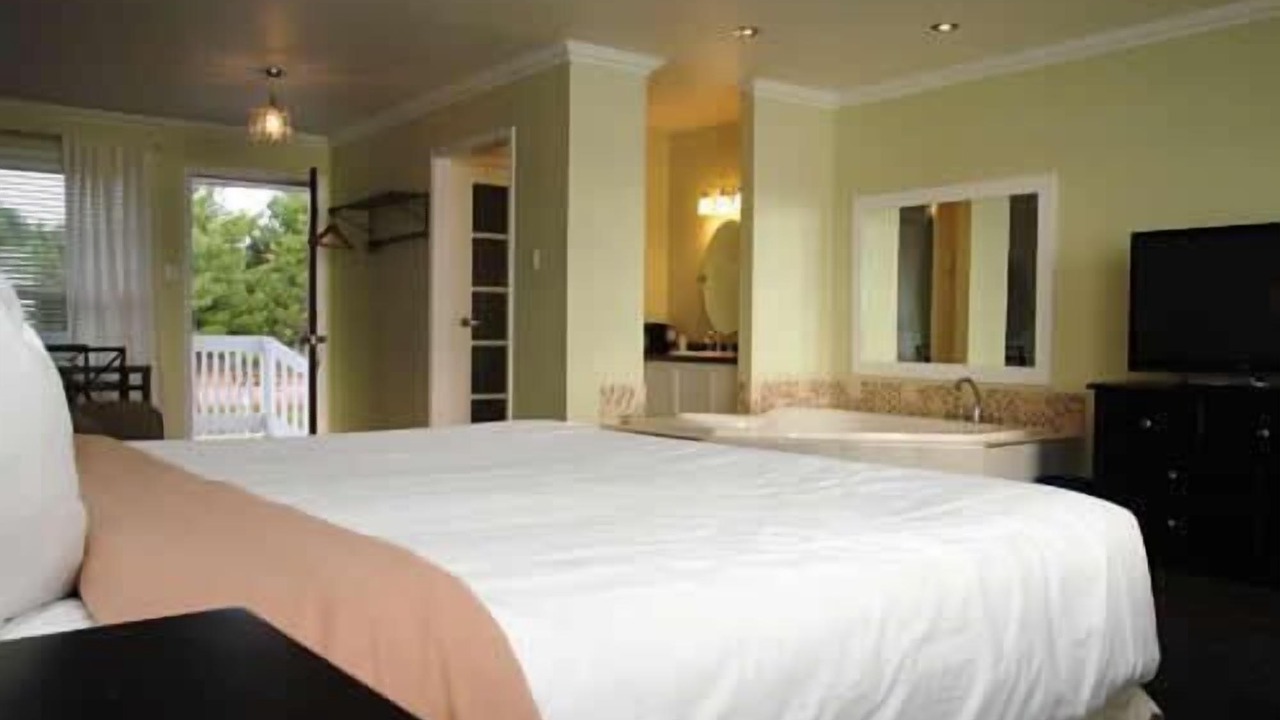 Photo of Bedroom in Golden Lake