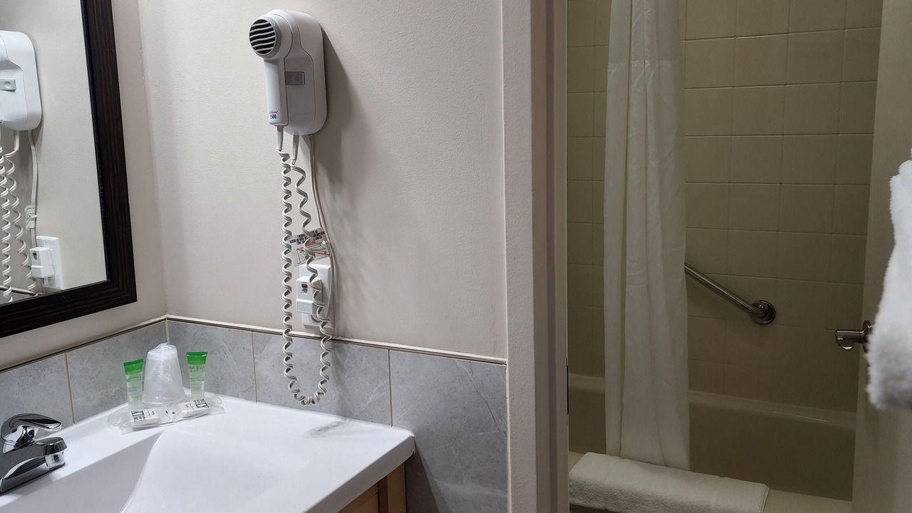 Photo of Bathroom in Morrisburg