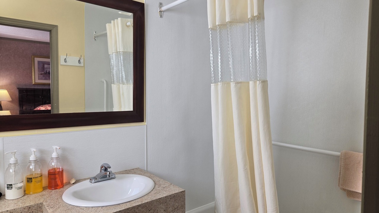 Photo of Bathroom in Algoma District