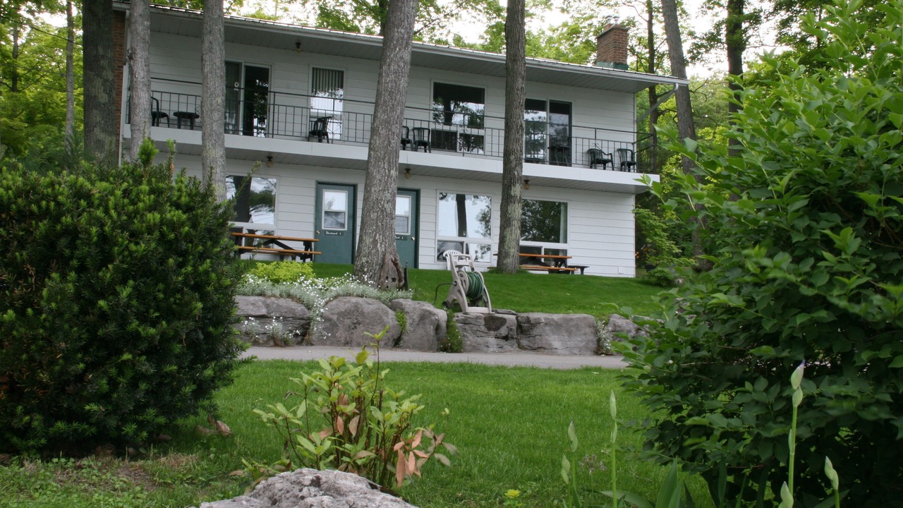 Photo of Others in Deer Bay