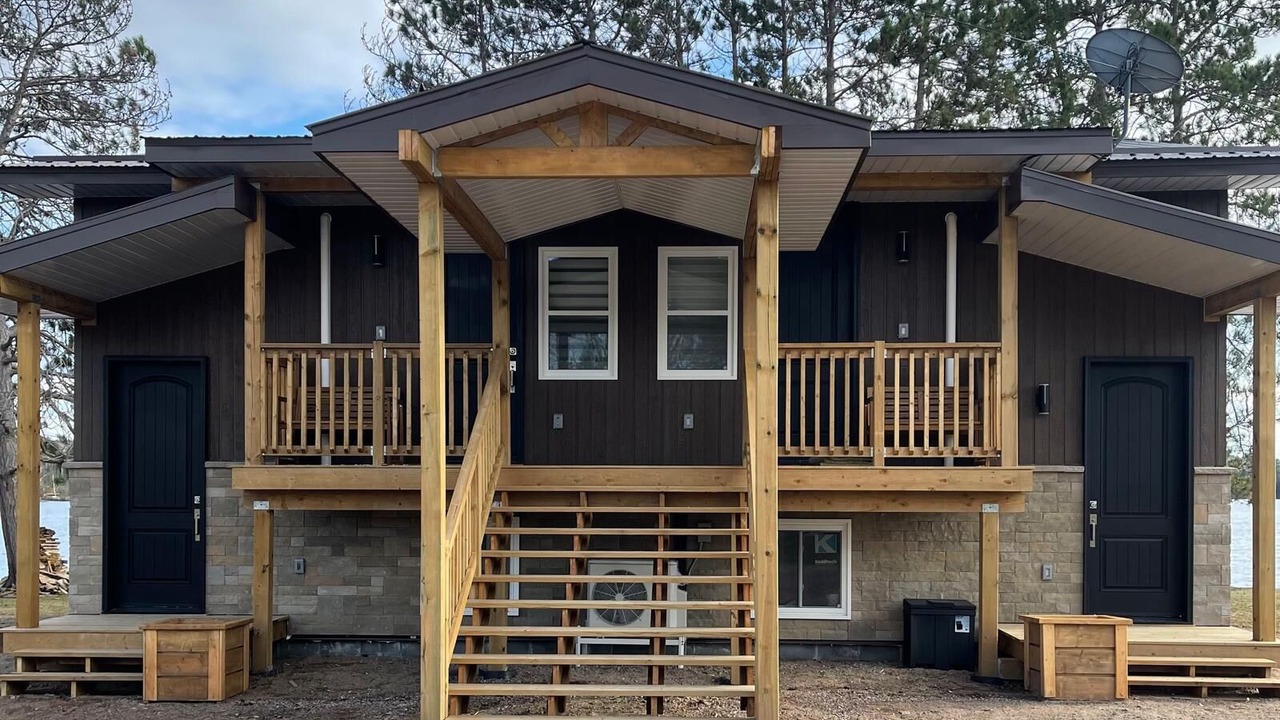 Photo of Outdoor in Papineau-Cameron
