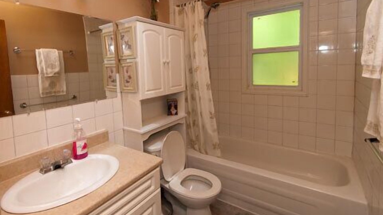 Photo of Bathroom in Port Elgin