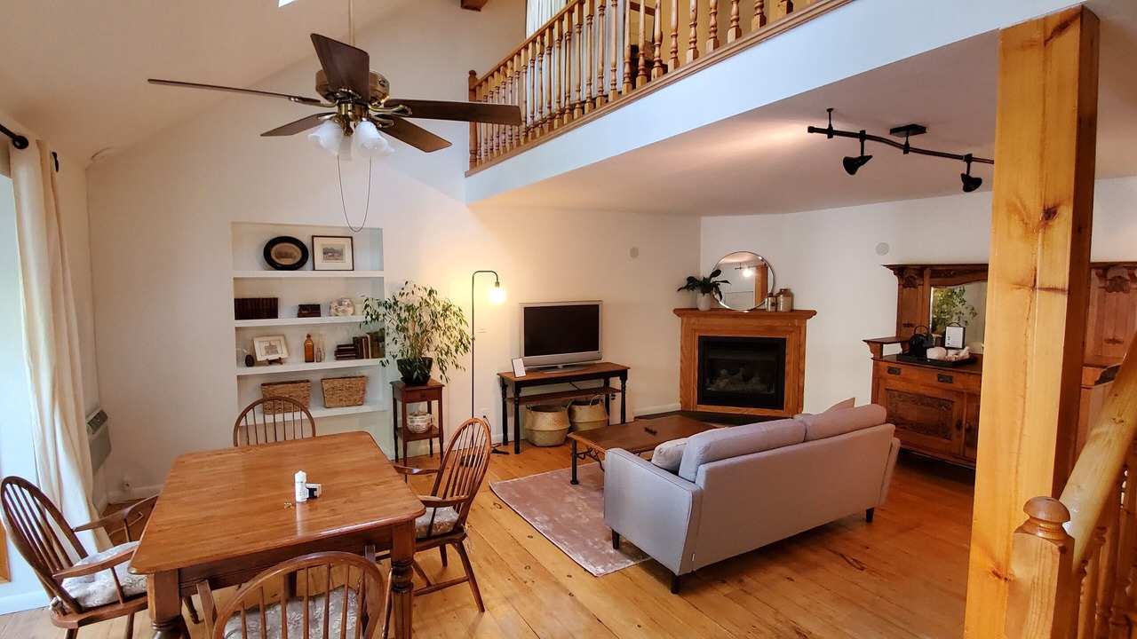 Photo of Livingroom in Kingston